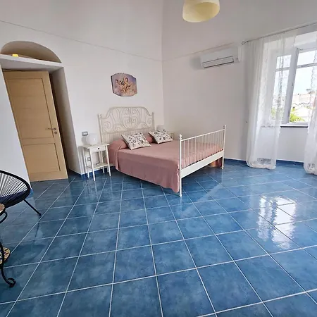 Maridea - Marlin Appartement Ponza Buitenkant foto