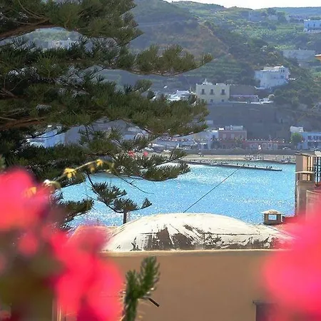 Maridea - Marlin Appartement Ponza Buitenkant foto